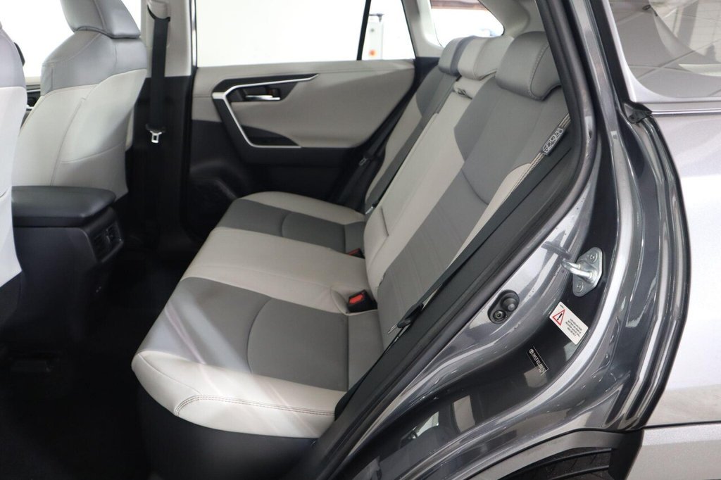 Used Toyota RAV4 2022 for sale - 76148093: Photo 17