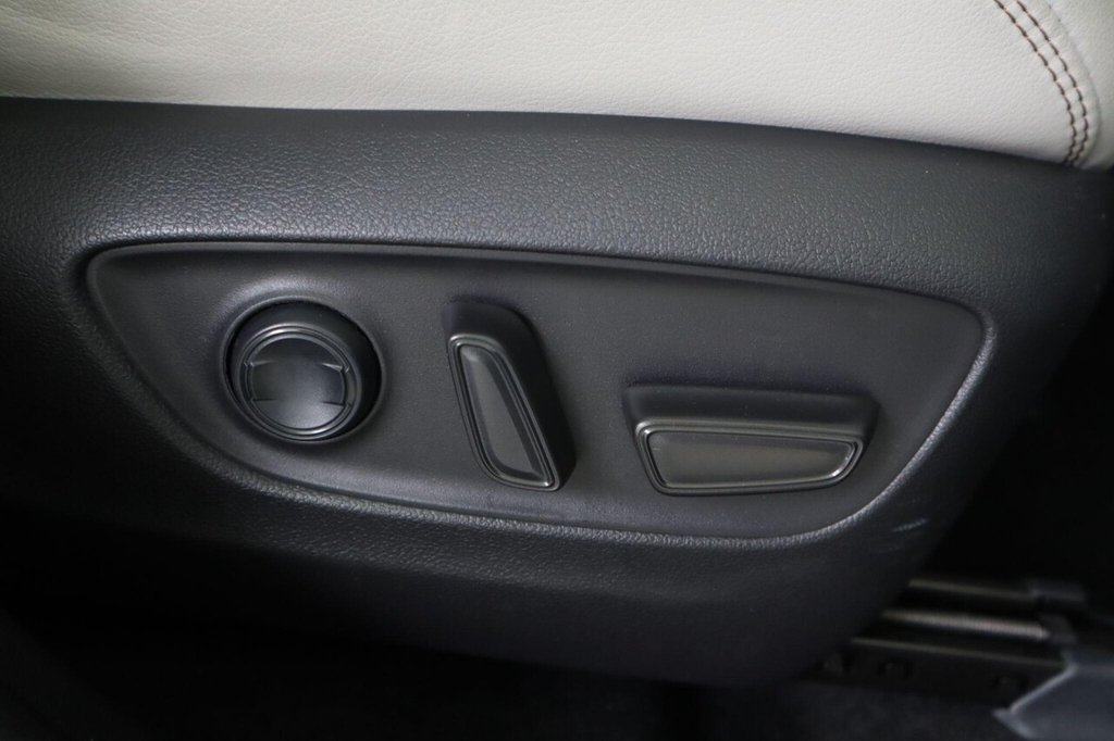 Used Toyota RAV4 2022 for sale - 76148093: Photo 30