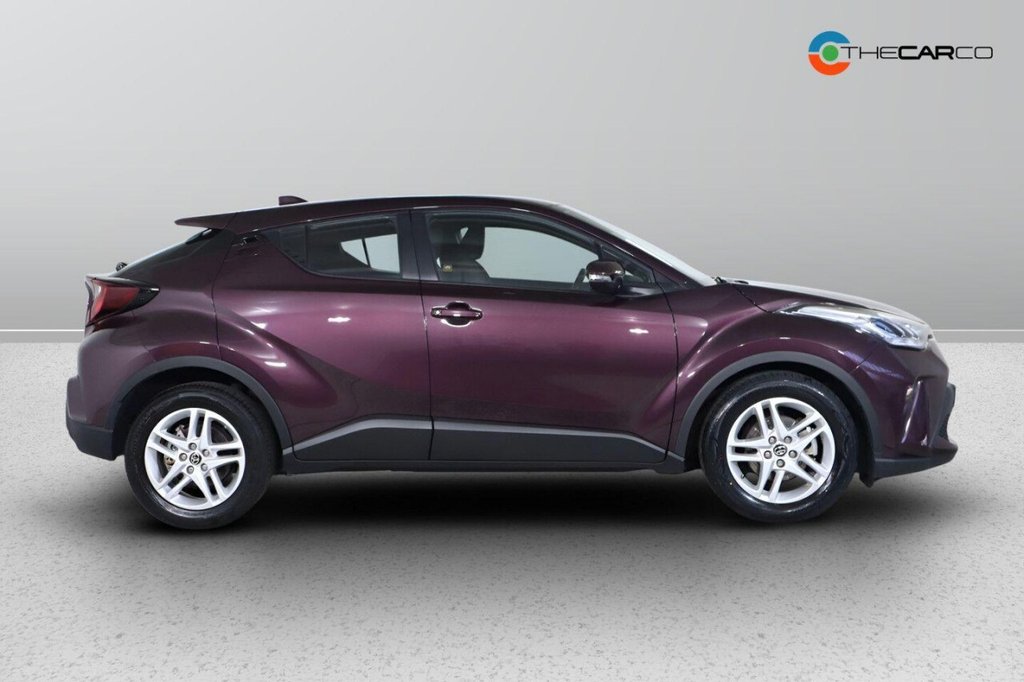 Used Toyota C-HR 2022 for sale - 76632472: Photo 11