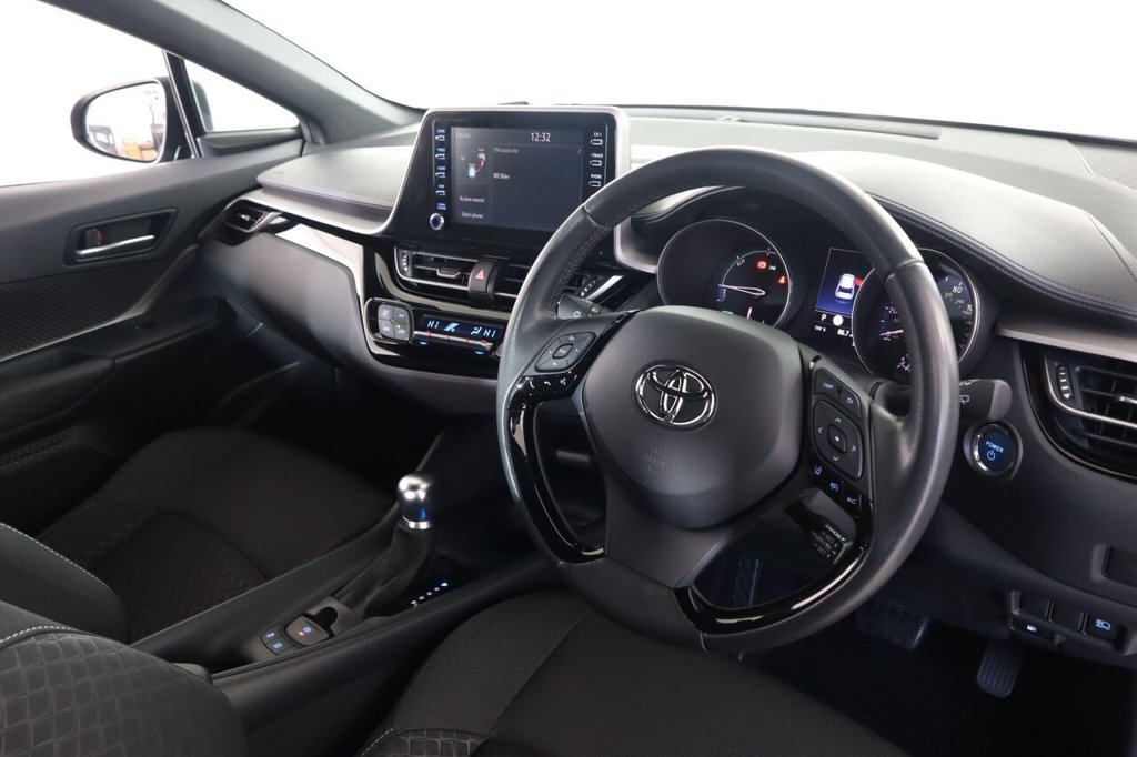Used Toyota C-HR 2022 for sale - 76632472: Photo 12