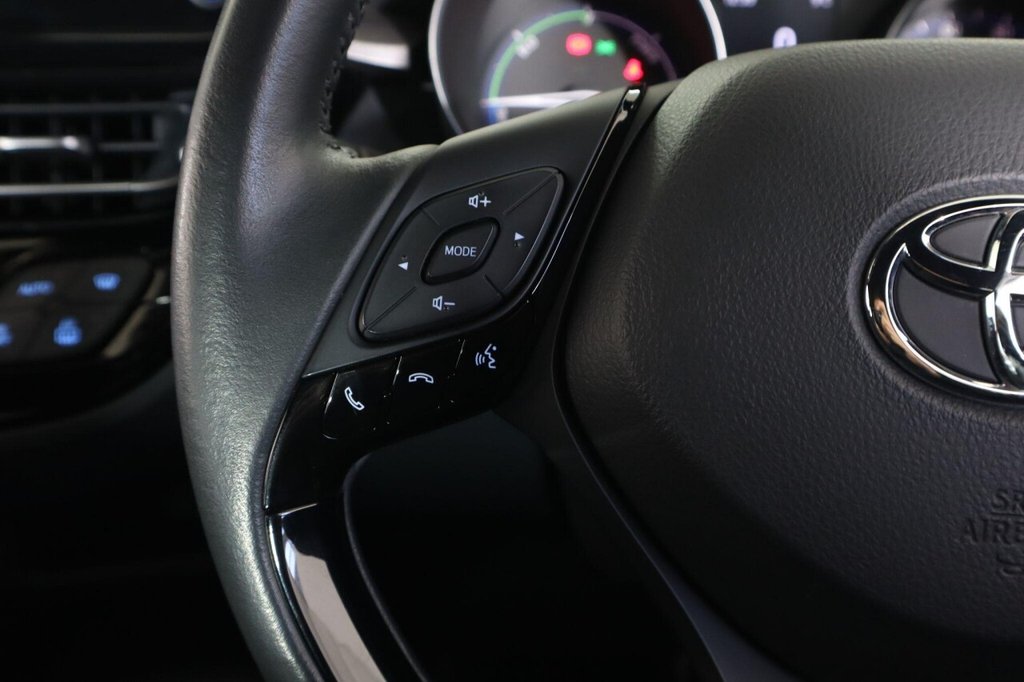 Used Toyota C-HR 2022 for sale - 76632472: Photo 18
