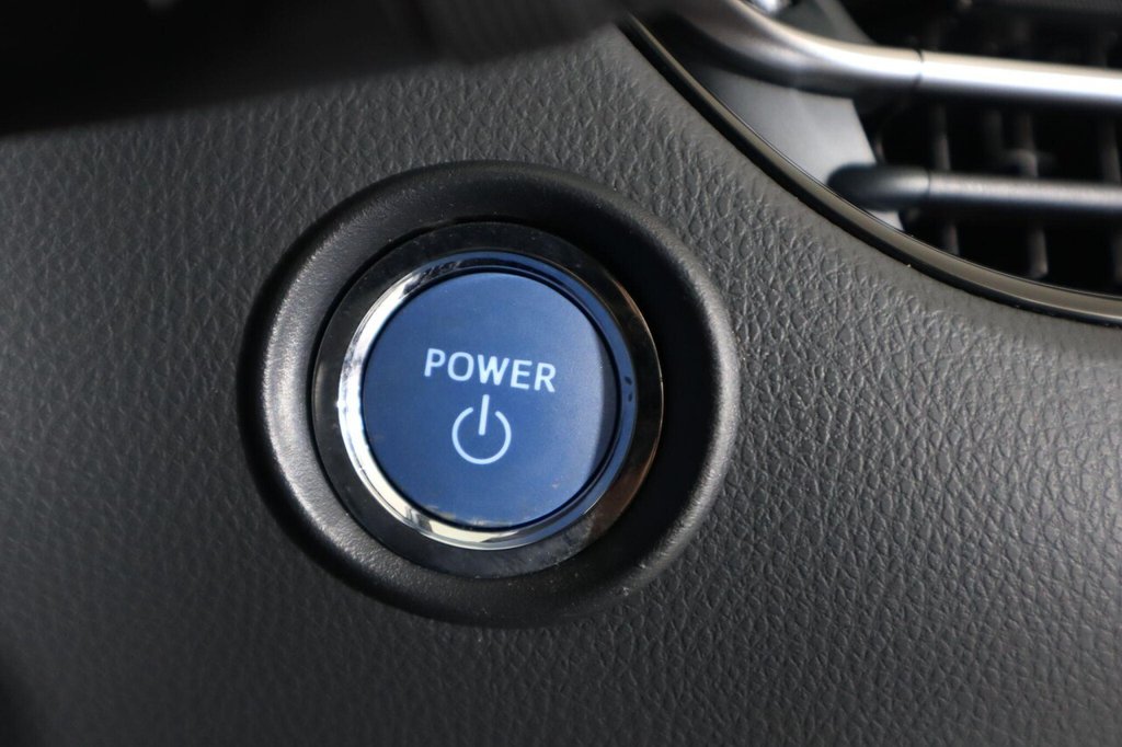 Used Toyota C-HR 2022 for sale - 76632472: Photo 24