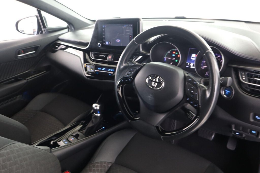 Used Toyota C-HR 2022 for sale - 76406981: Photo 12