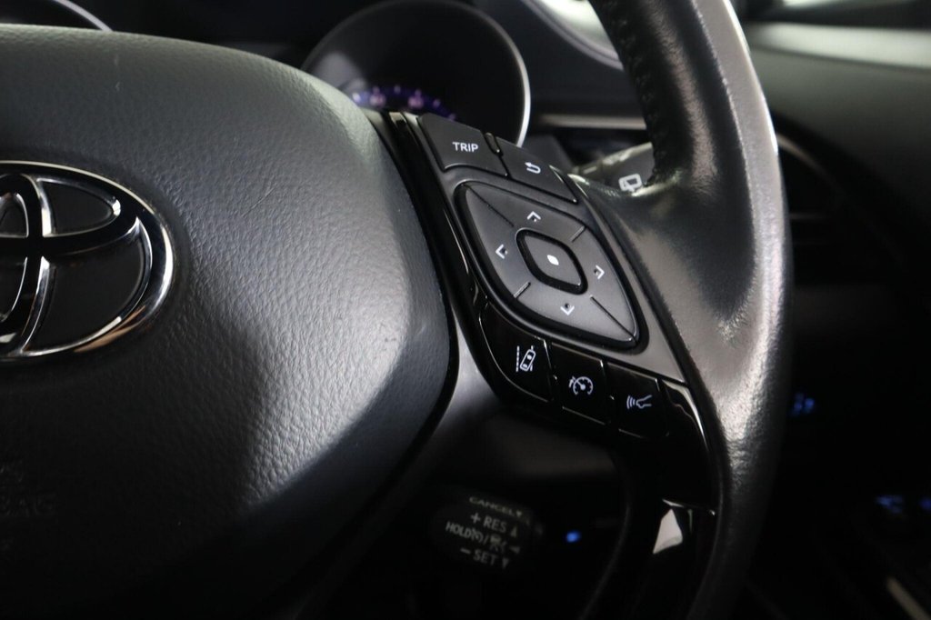 Used Toyota C-HR 2022 for sale - 76406981: Photo 17