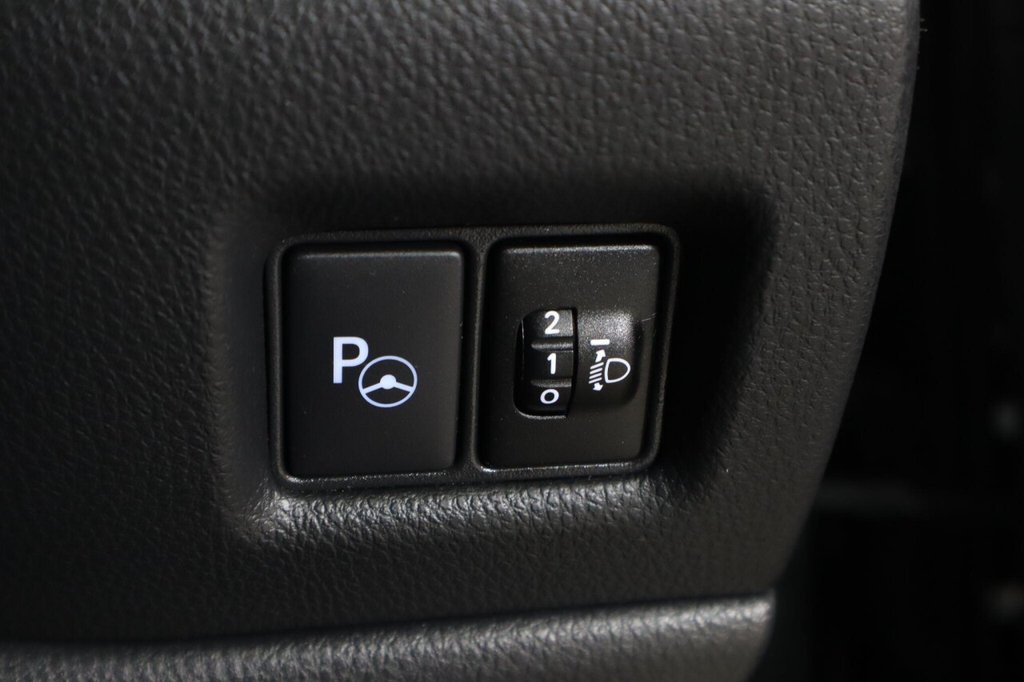 Used Toyota C-HR 2022 for sale - 76406981: Photo 23