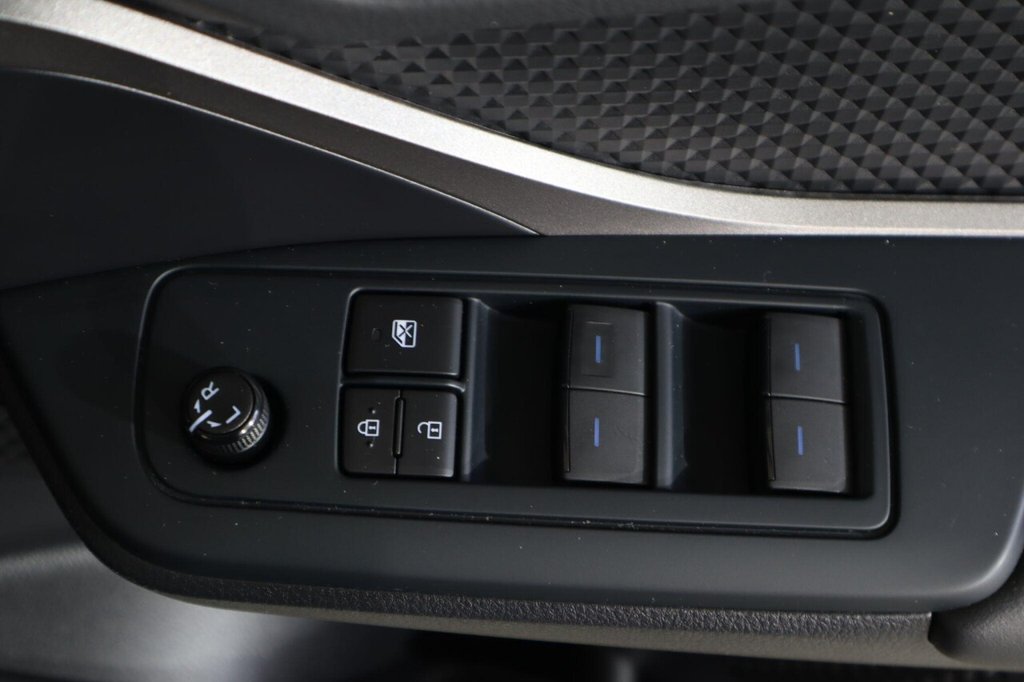 Used Toyota C-HR 2022 for sale - 78056471: Photo 25