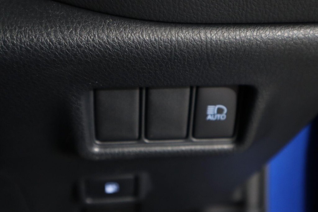 Used Toyota C-HR 2020 for sale - 76119112: Photo 28