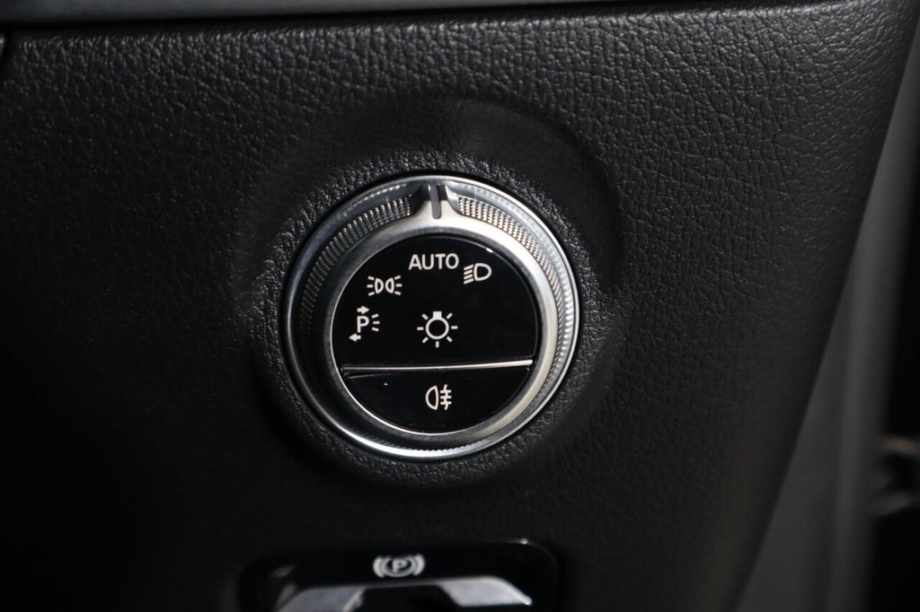 Used Mercedes-Benz C Class 2023 for sale - 76605025: Photo 21