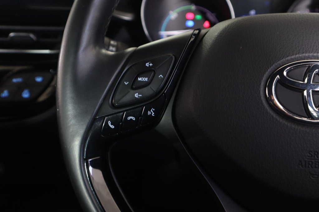 Used Toyota C-HR 2018 for sale - 77953215: Photo 17