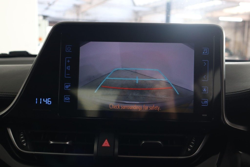 Used Toyota C-HR 2018 for sale - 77953215: Photo 35