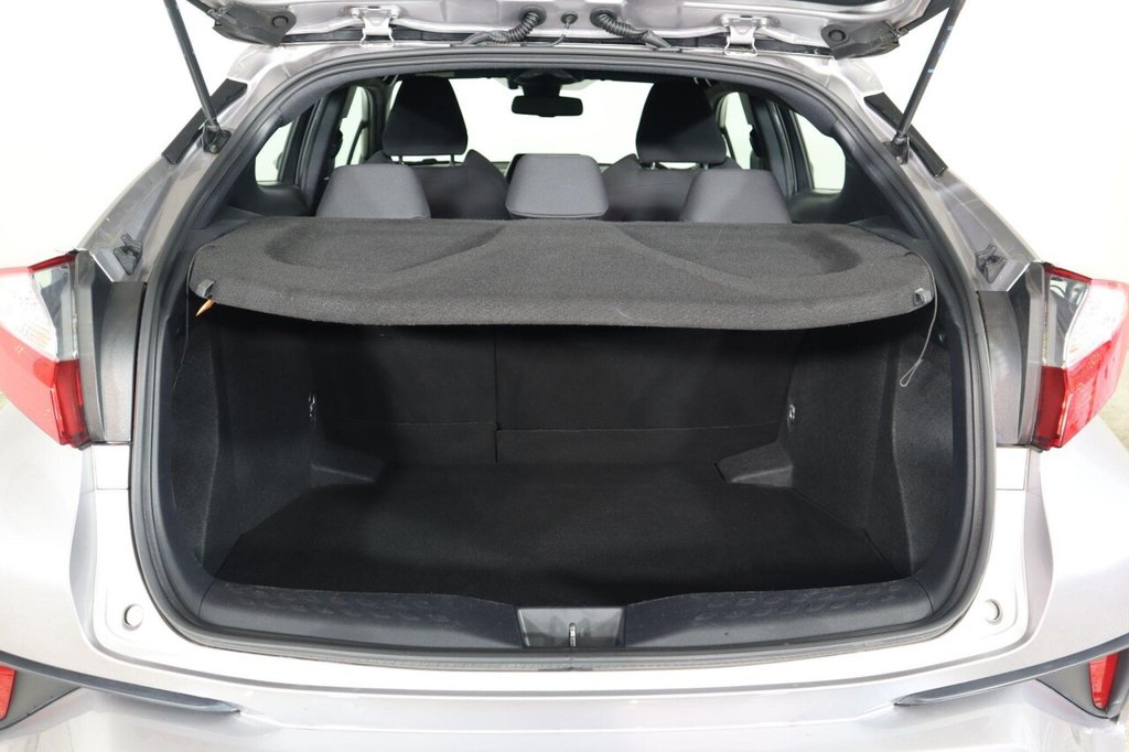 Used Toyota C-HR 2018 for sale - 77953215: Photo 37