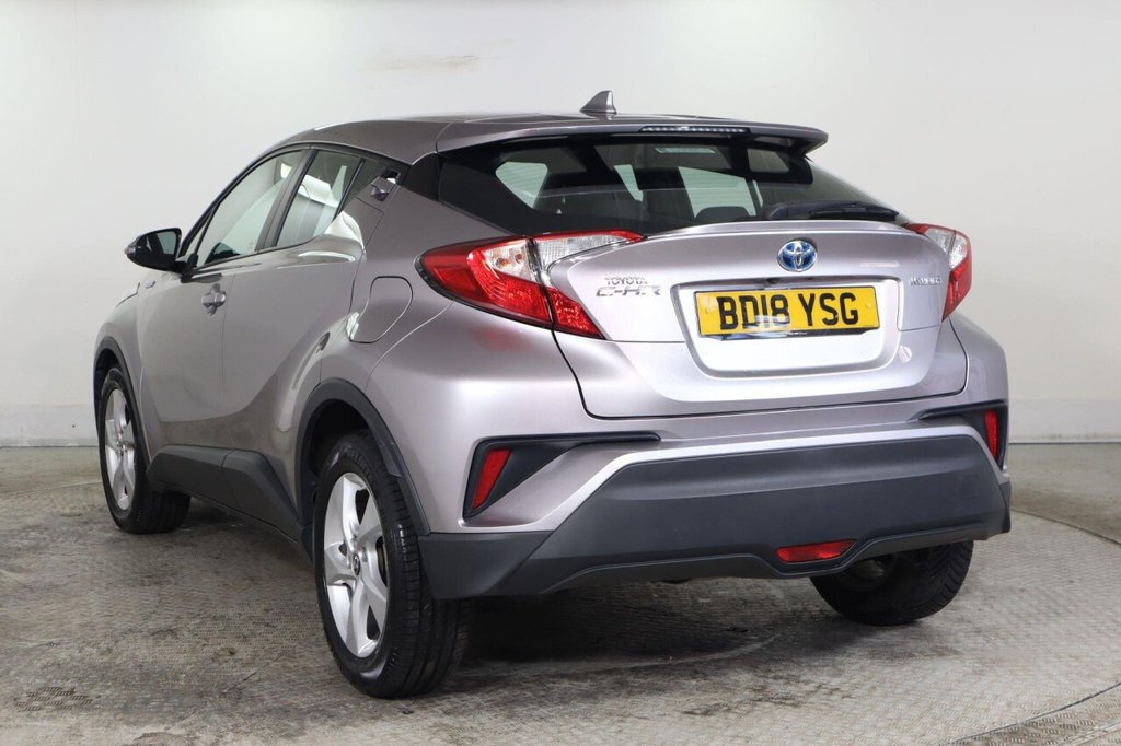 Used Toyota C-HR 2018 for sale - 77953215: Photo 5