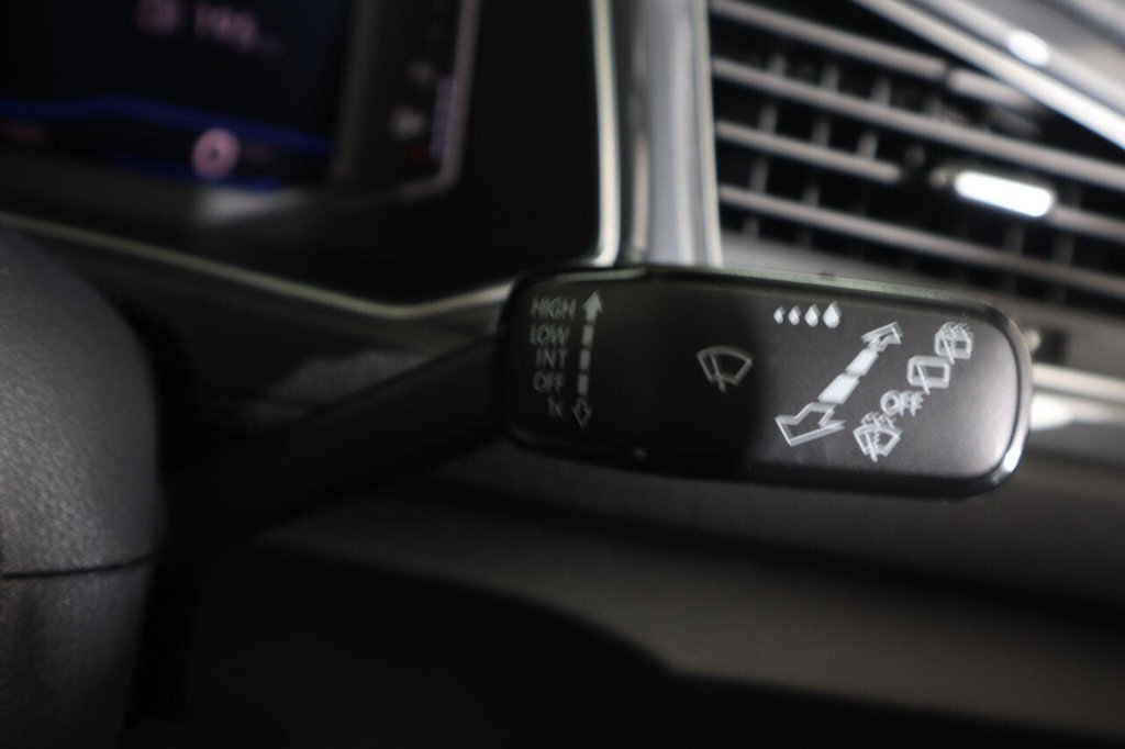 Used Volkswagen T-Roc 2021 for sale - 77153317: Photo 21