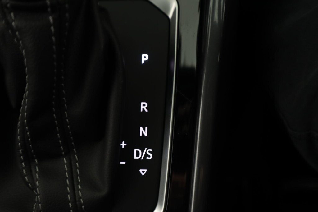 Used Volkswagen T-Roc 2021 for sale - 77153317: Photo 23