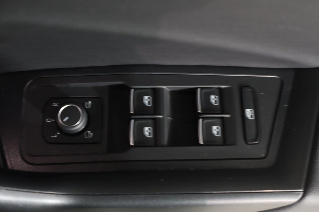 Used Volkswagen T-Roc 2021 for sale - 77153317: Photo 27