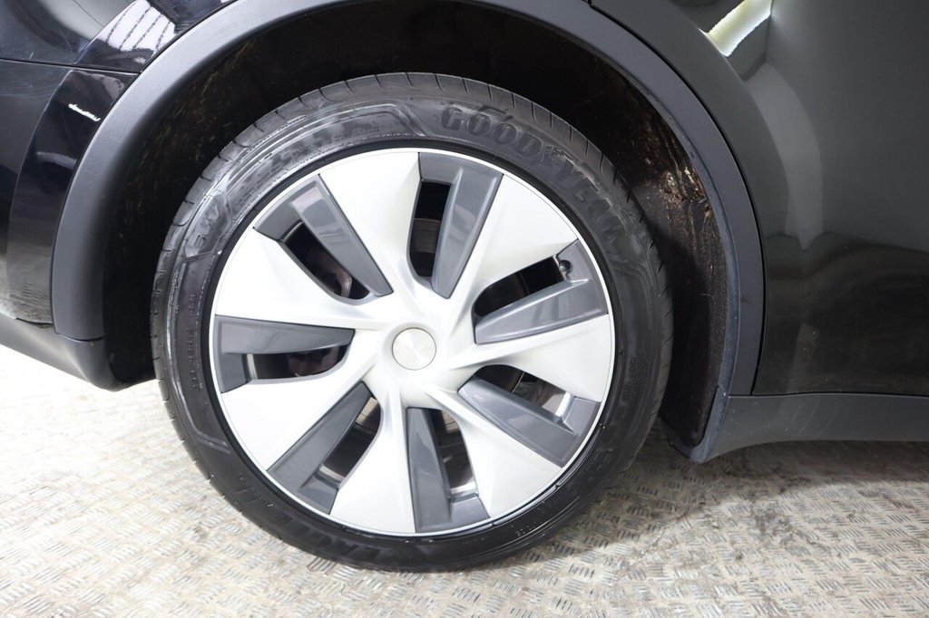 Used Tesla Model Y 2023 for sale - 77583718: Photo 24