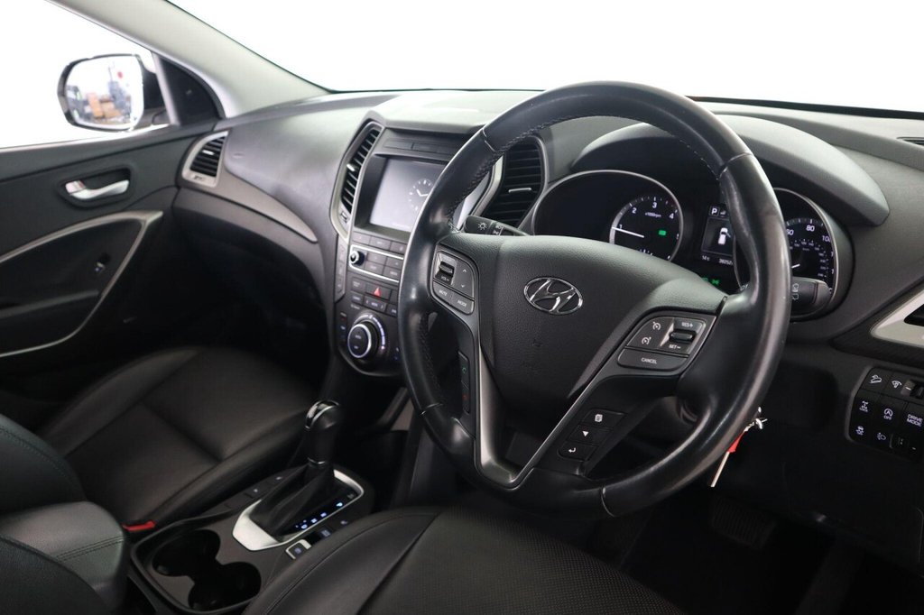 Used Hyundai Santa Fe 2018 for sale - 76559452: Photo 12