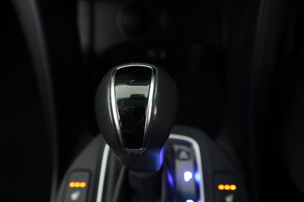 Used Hyundai Santa Fe 2018 for sale - 76559452: Photo 14