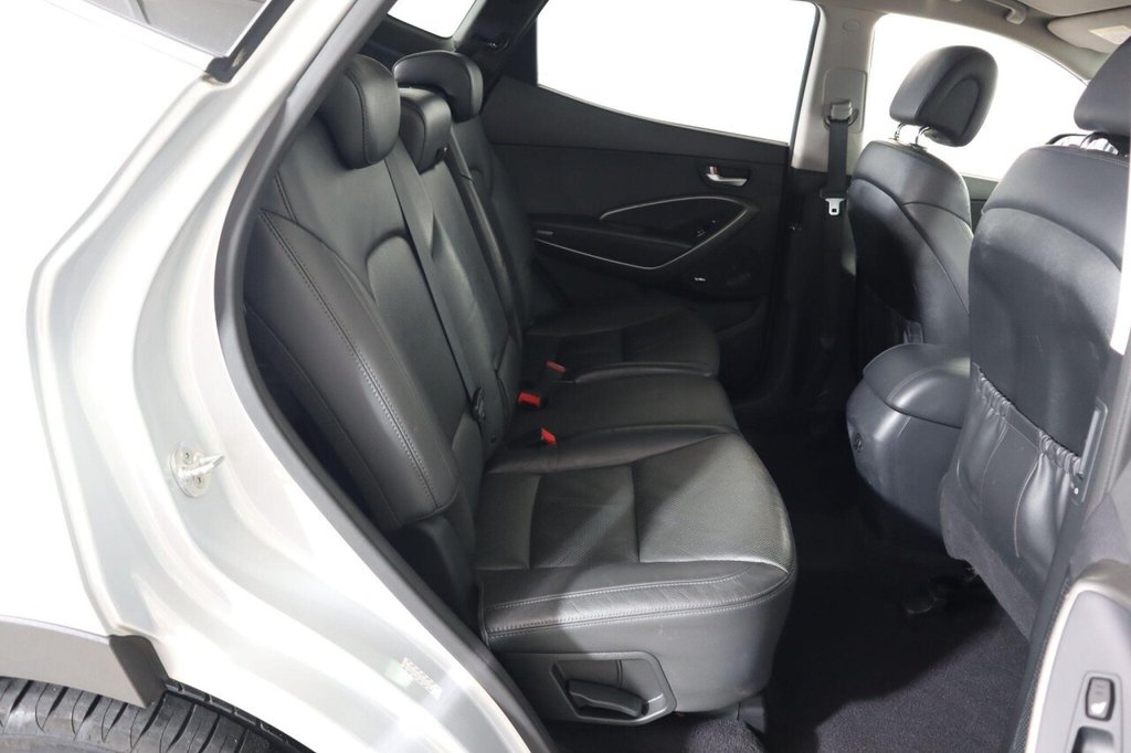 Used Hyundai Santa Fe 2018 for sale - 76559452: Photo 16