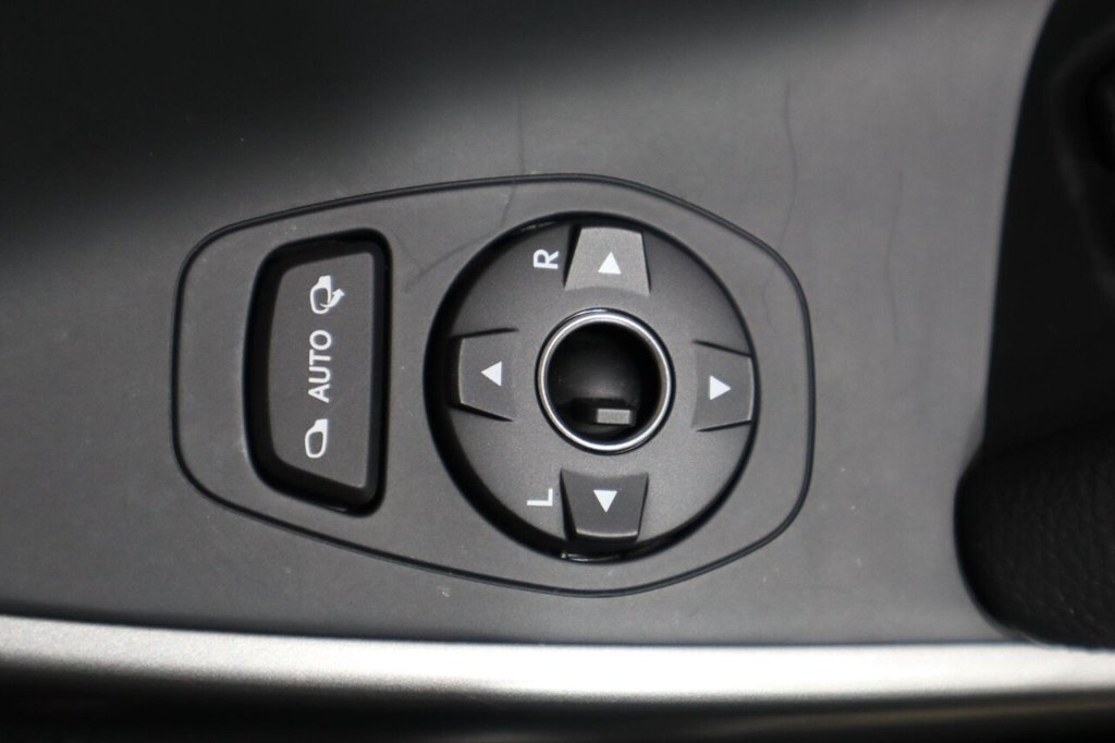 Used Hyundai Santa Fe 2018 for sale - 76559452: Photo 32