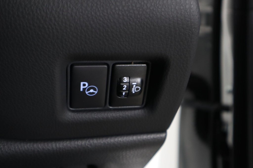 Used Toyota C-HR 2022 for sale - 76914827: Photo 23