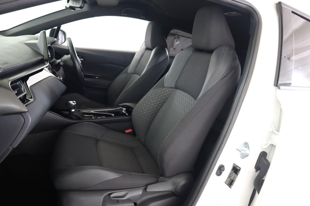 Used Toyota C-HR 2022 for sale - 76914827: Photo 45