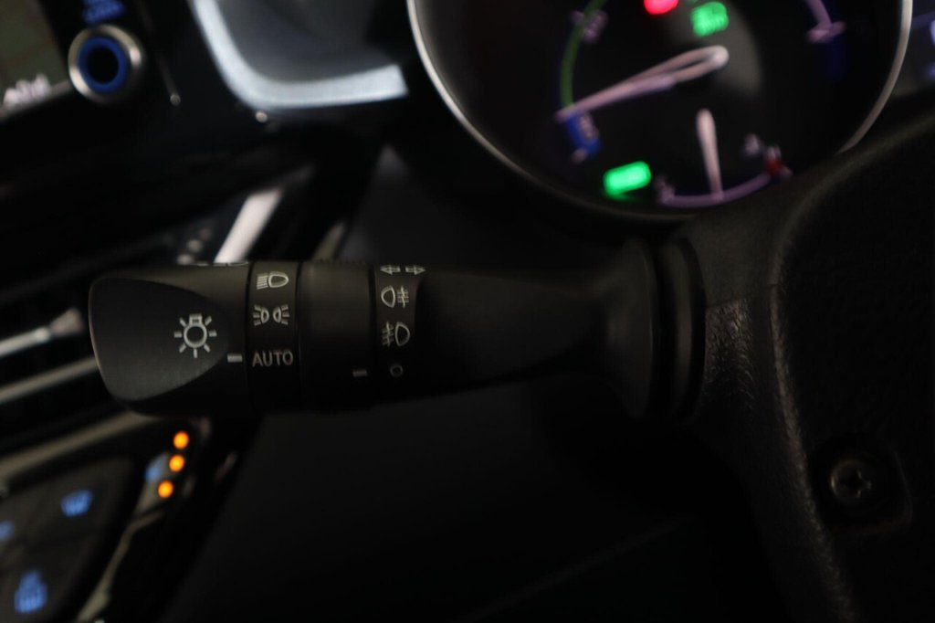 Used Toyota C-HR 2020 for sale - 77499047: Photo 50