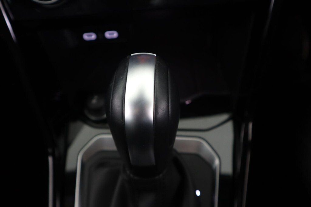 Used Volkswagen T-Roc 2021 for sale - 76235576: Photo 14