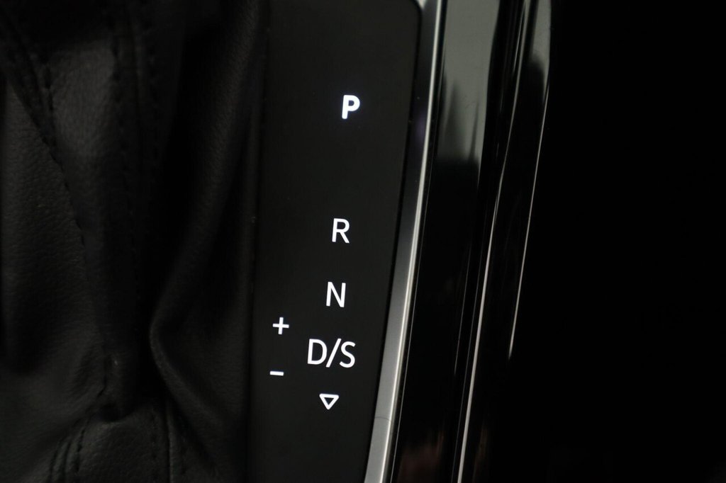 Used Volkswagen T-Roc 2021 for sale - 76235576: Photo 23