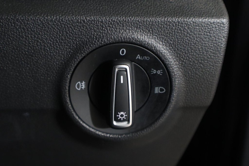 Used Volkswagen T-Roc 2021 for sale - 76235576: Photo 25