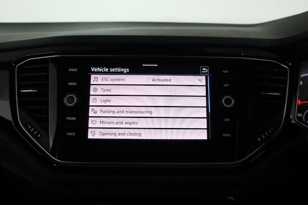 Used Volkswagen T-Roc 2021 for sale - 76235576: Photo 40