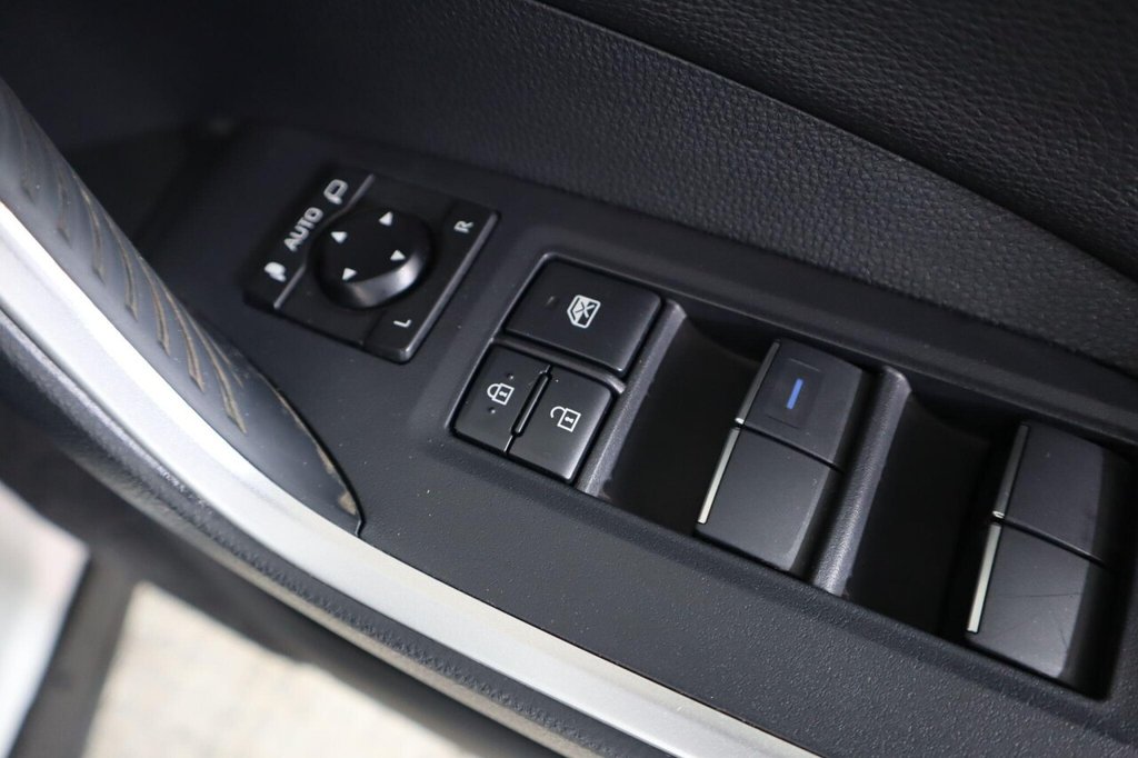 Used Toyota RAV4 2021 for sale - 76986071: Photo 19