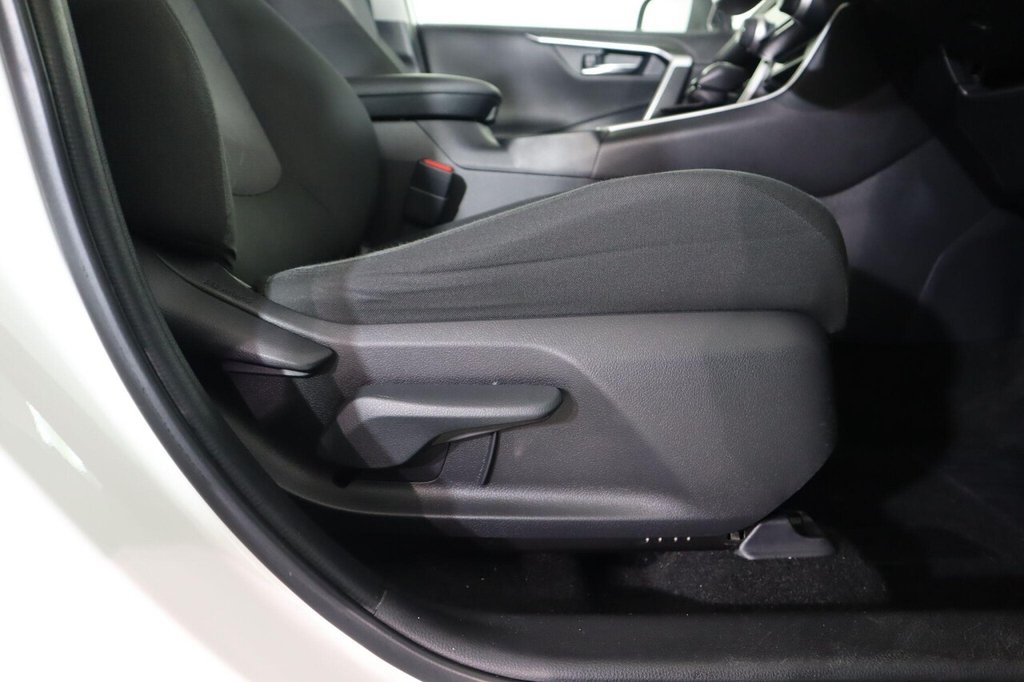 Used Toyota RAV4 2021 for sale - 76986071: Photo 20