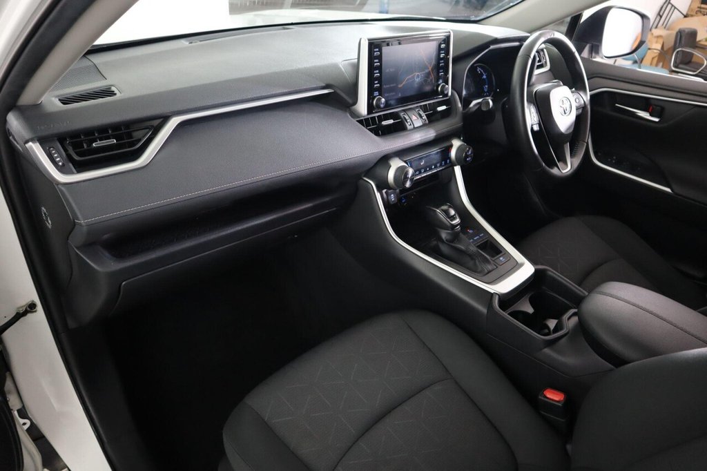 Used Toyota RAV4 2021 for sale - 76986071: Photo 32