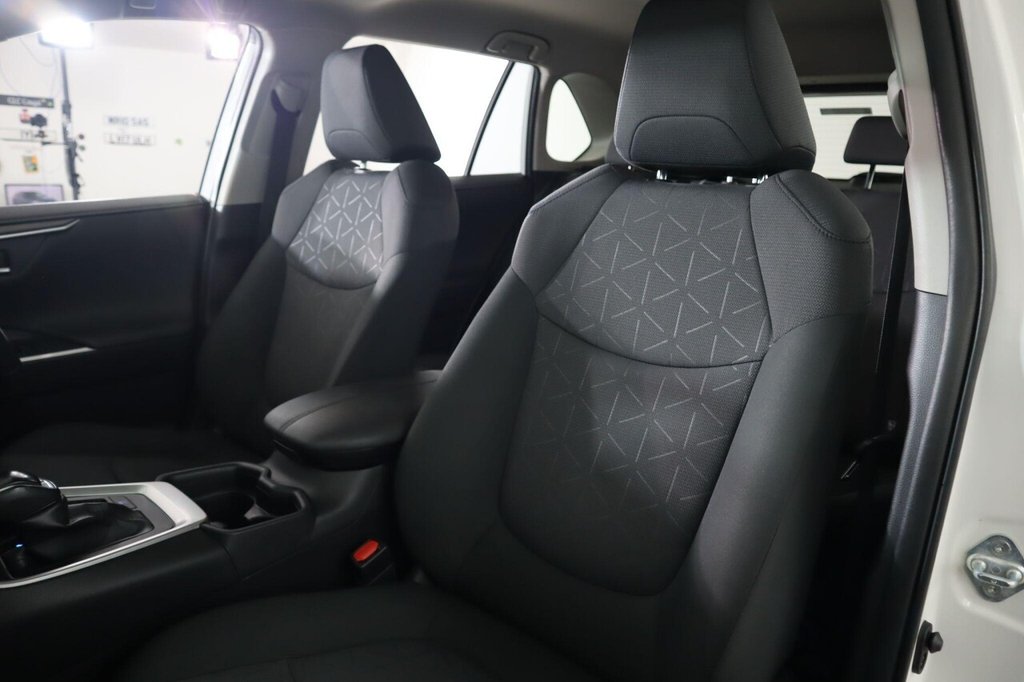 Used Toyota RAV4 2021 for sale - 76986071: Photo 33