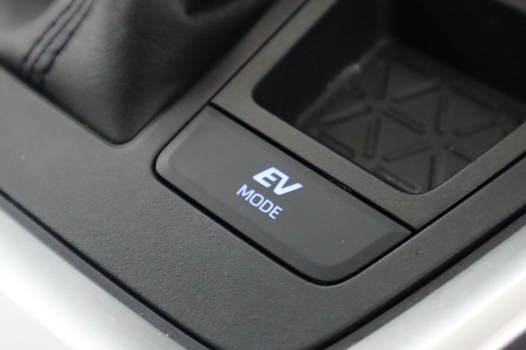 Used Toyota RAV4 2021 for sale - 76986071: Photo 46