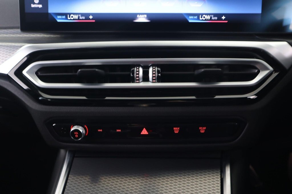 Used BMW 3 Series 2024 for sale - 77408580: Photo 30