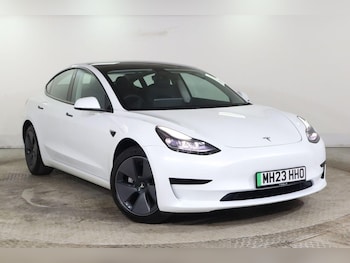 2023 (23) - Auto RWD 4dr