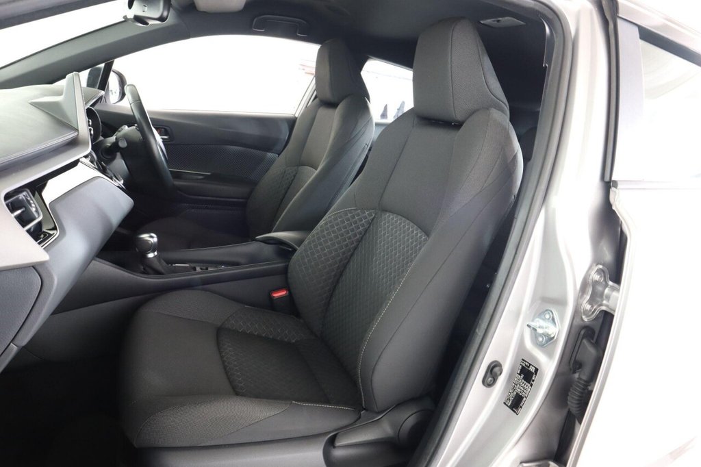 Used Toyota C-HR 2021 for sale - 76439173: Photo 41