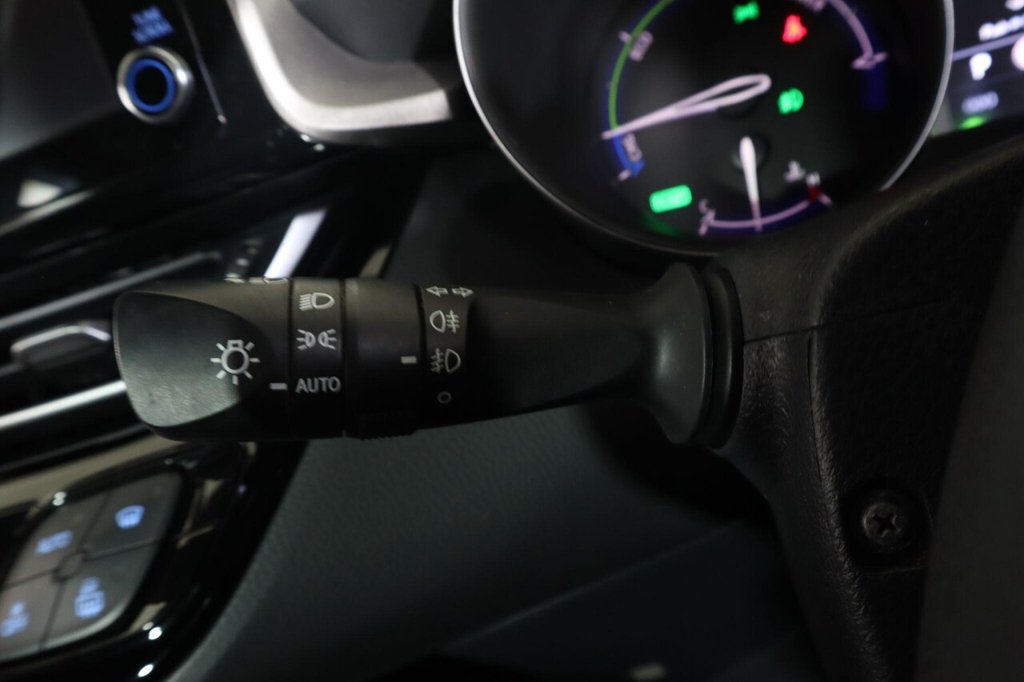 Used Toyota C-HR 2021 for sale - 76439173: Photo 48