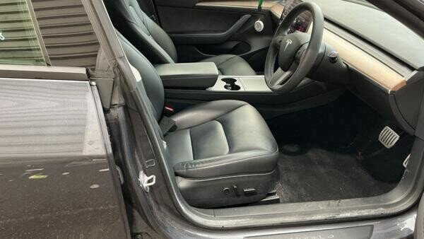 Used Tesla Model 3 2022 for sale - 77850061: Photo 10