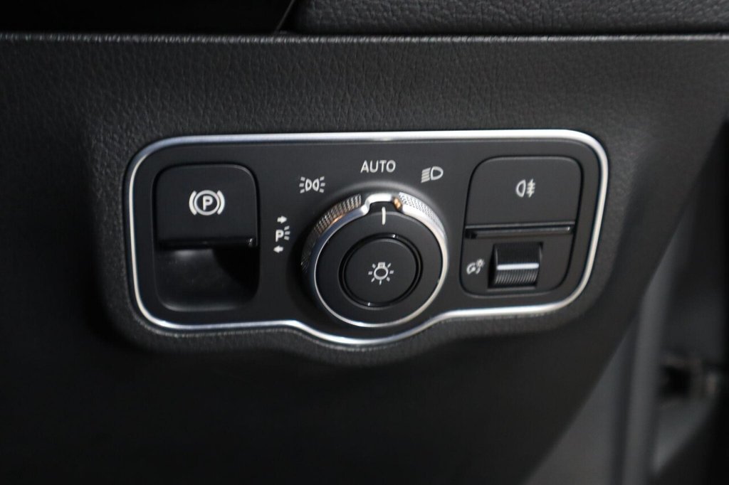 Used Mercedes-Benz GLA 2020 for sale - 76147835: Photo 21
