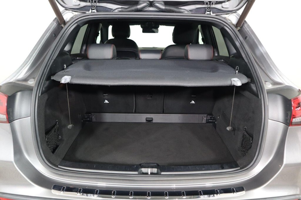 Used Mercedes-Benz GLA 2020 for sale - 76147835: Photo 48