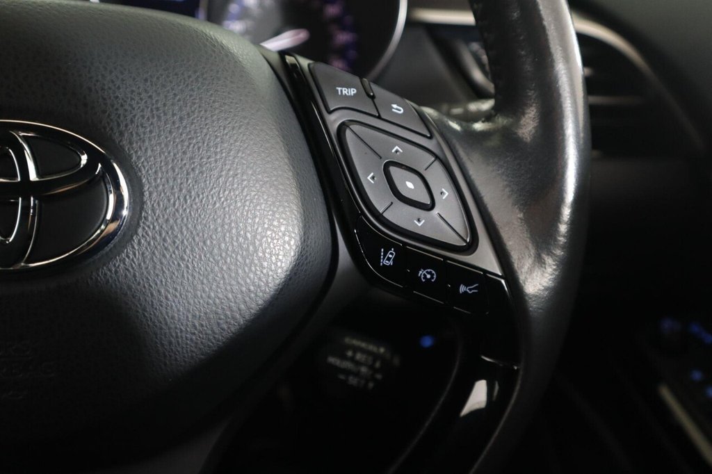Used Toyota C-HR 2022 for sale - 76841388: Photo 17