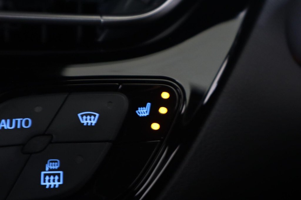 Used Toyota C-HR 2022 for sale - 76841388: Photo 22