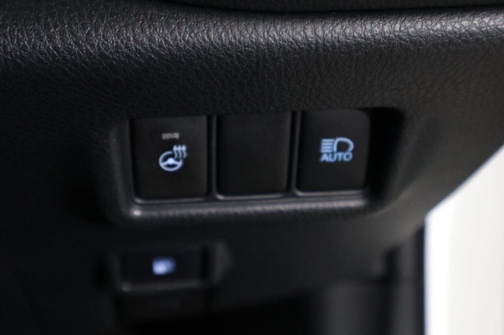 Used Toyota C-HR 2022 for sale - 76841388: Photo 28