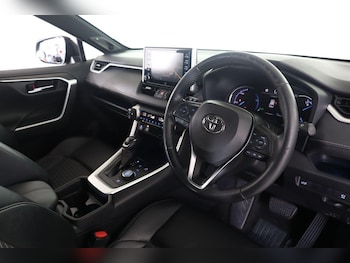 Used Toyota RAV4 2021 for sale - 79276109: Photo