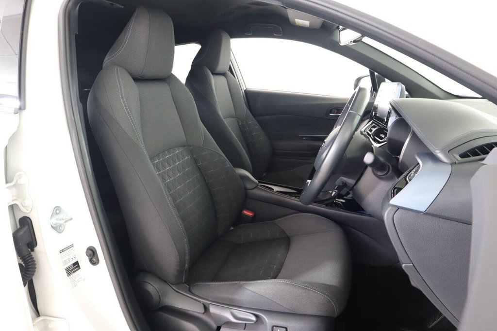 Used Toyota C-HR 2022 for sale - 76570238: Photo 14