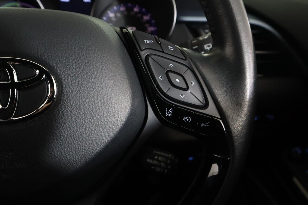 Used Toyota C-HR 2022 for sale - 76570238: Photo 17