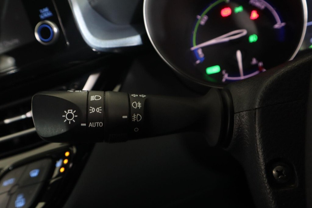 Used Toyota C-HR 2022 for sale - 76570238: Photo 50